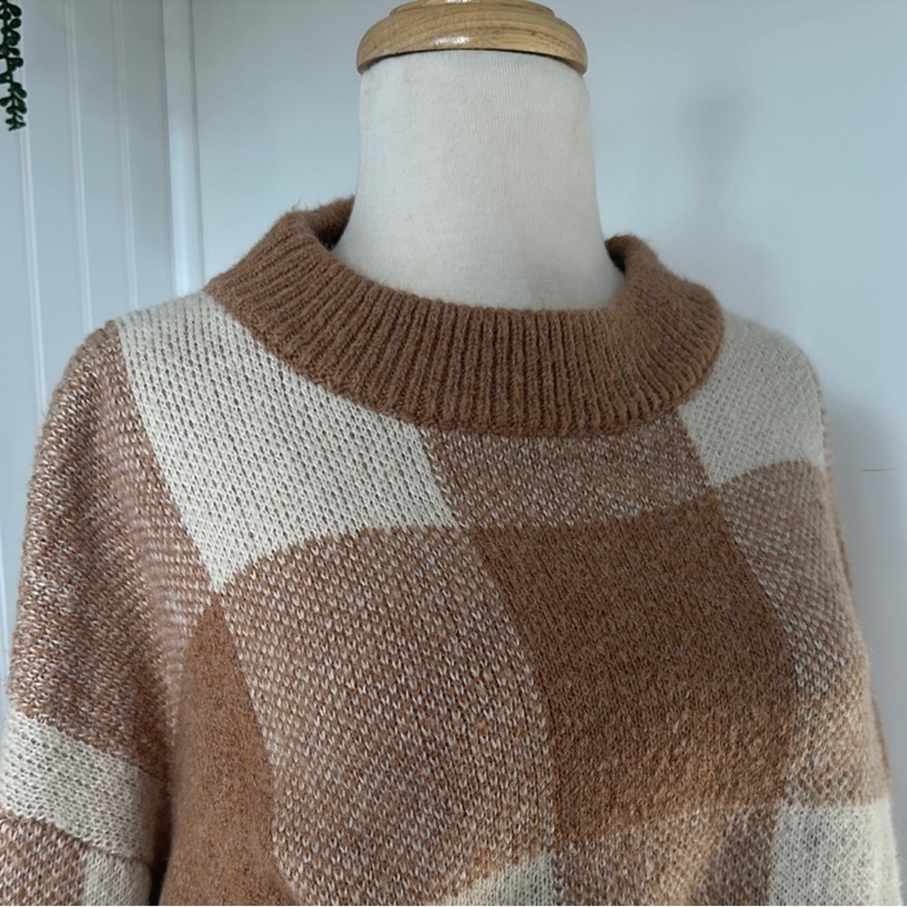 Blue B Boutique Sweater Tan Cream Oversized Cozy S M - Picture 2 of 5